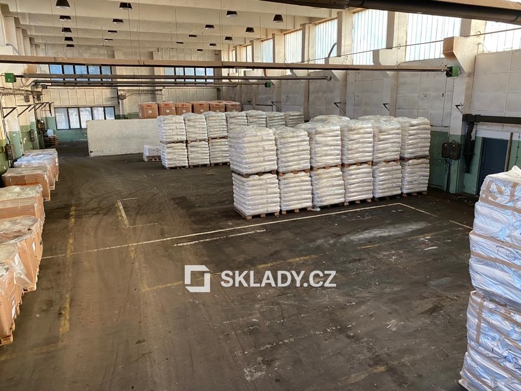 sklad 903 m2 - Žalany1