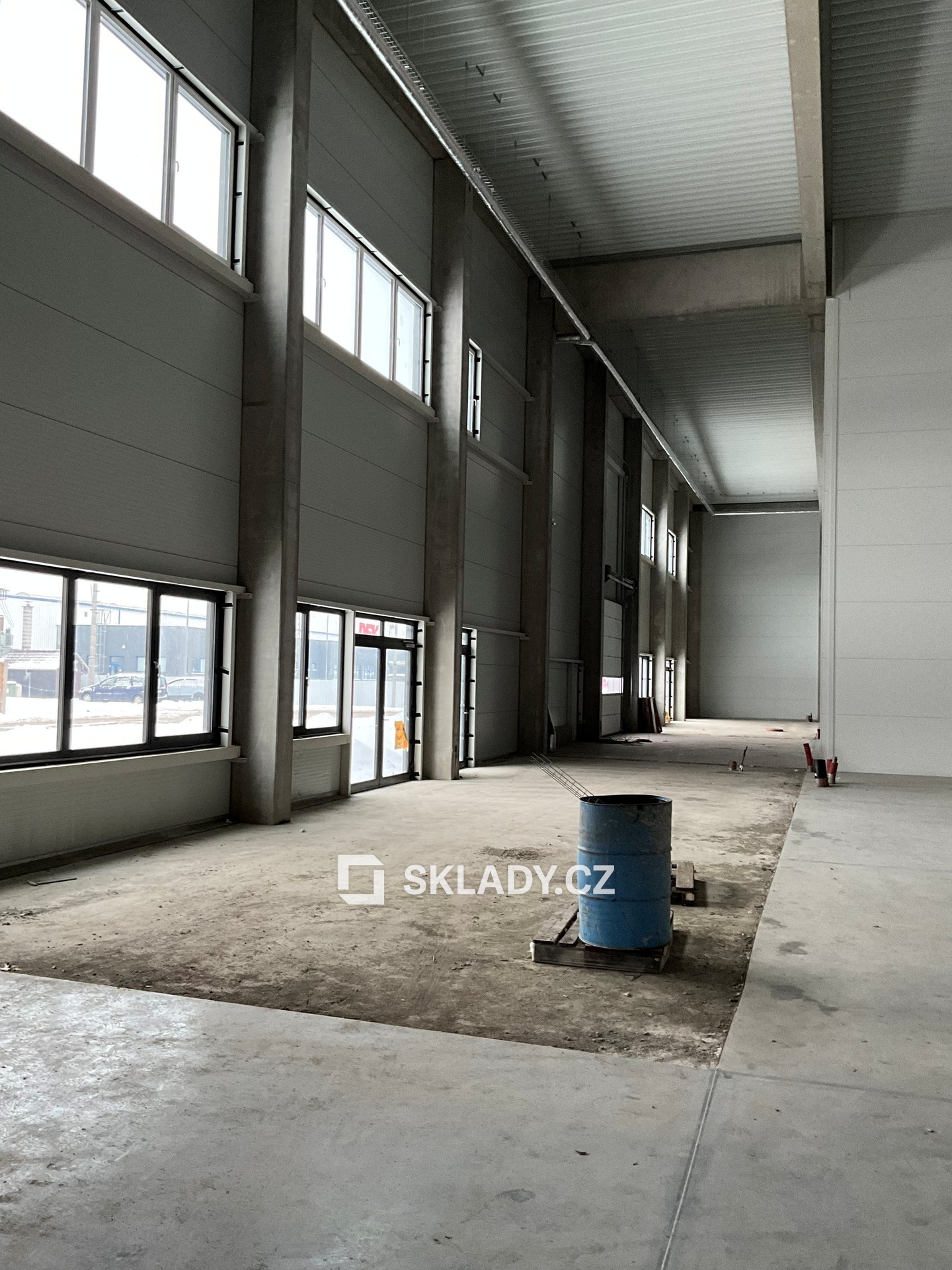 Hala 3.600 m2 - Kralupy (3)