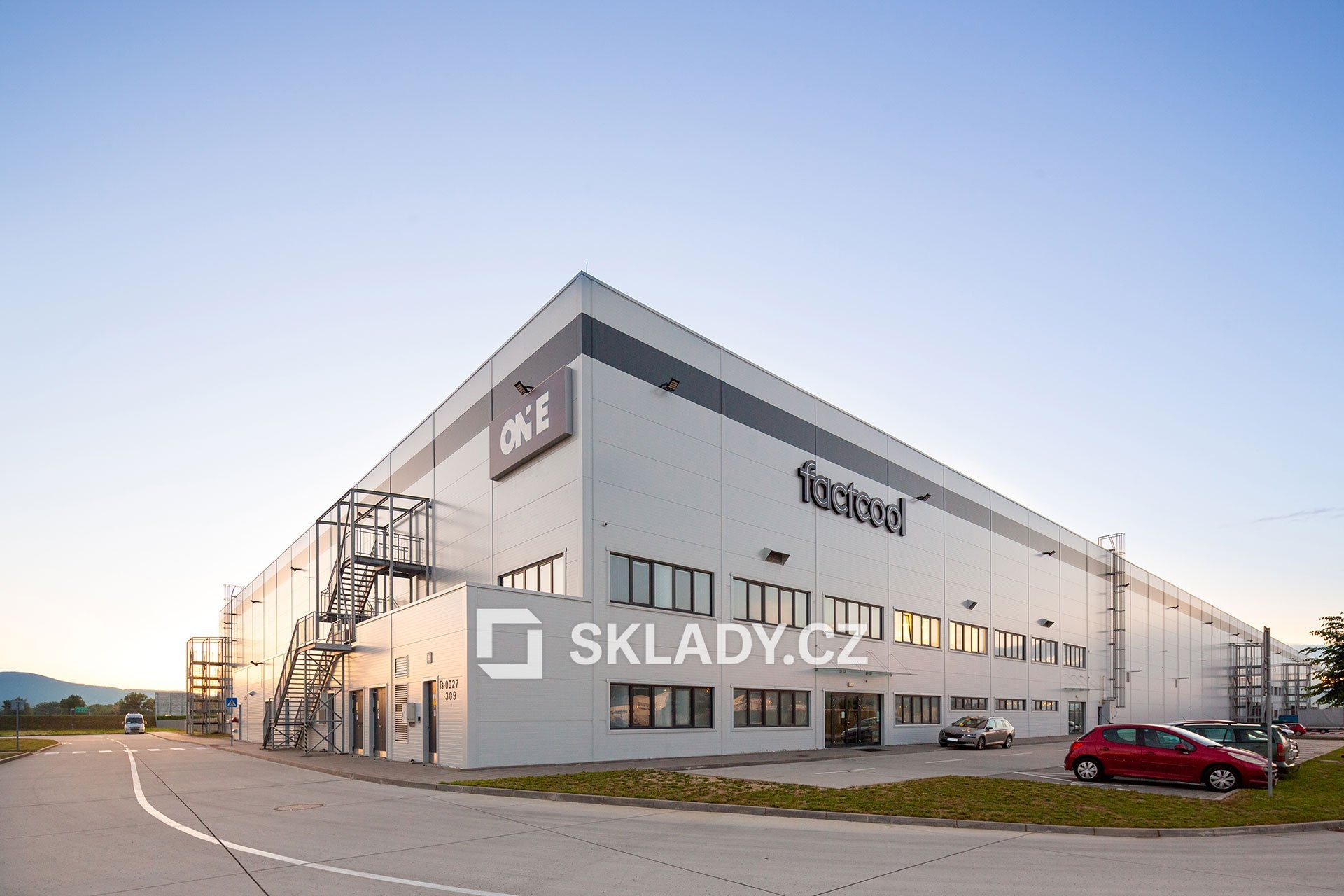 hala - Nové Mesto nad Váhom (1)