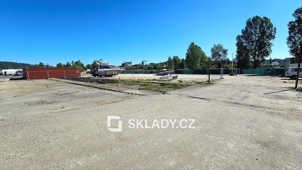 pozemek- 1.500 m2