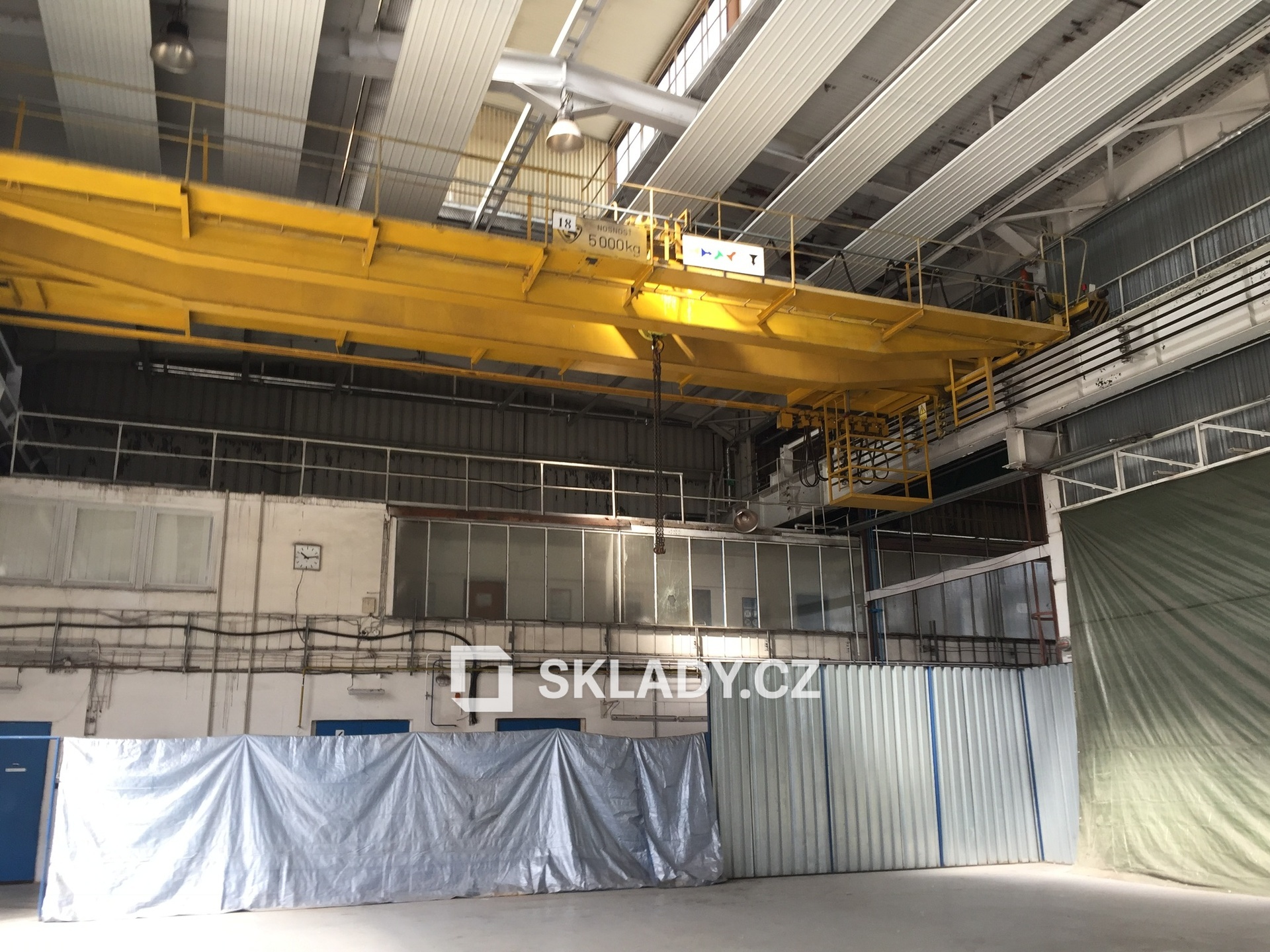 mostový Jeřáb ve skladu