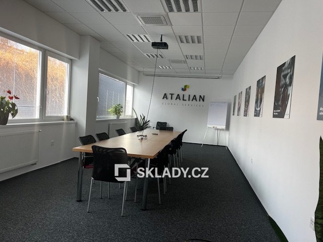 kanceláře 250 m2 (2)