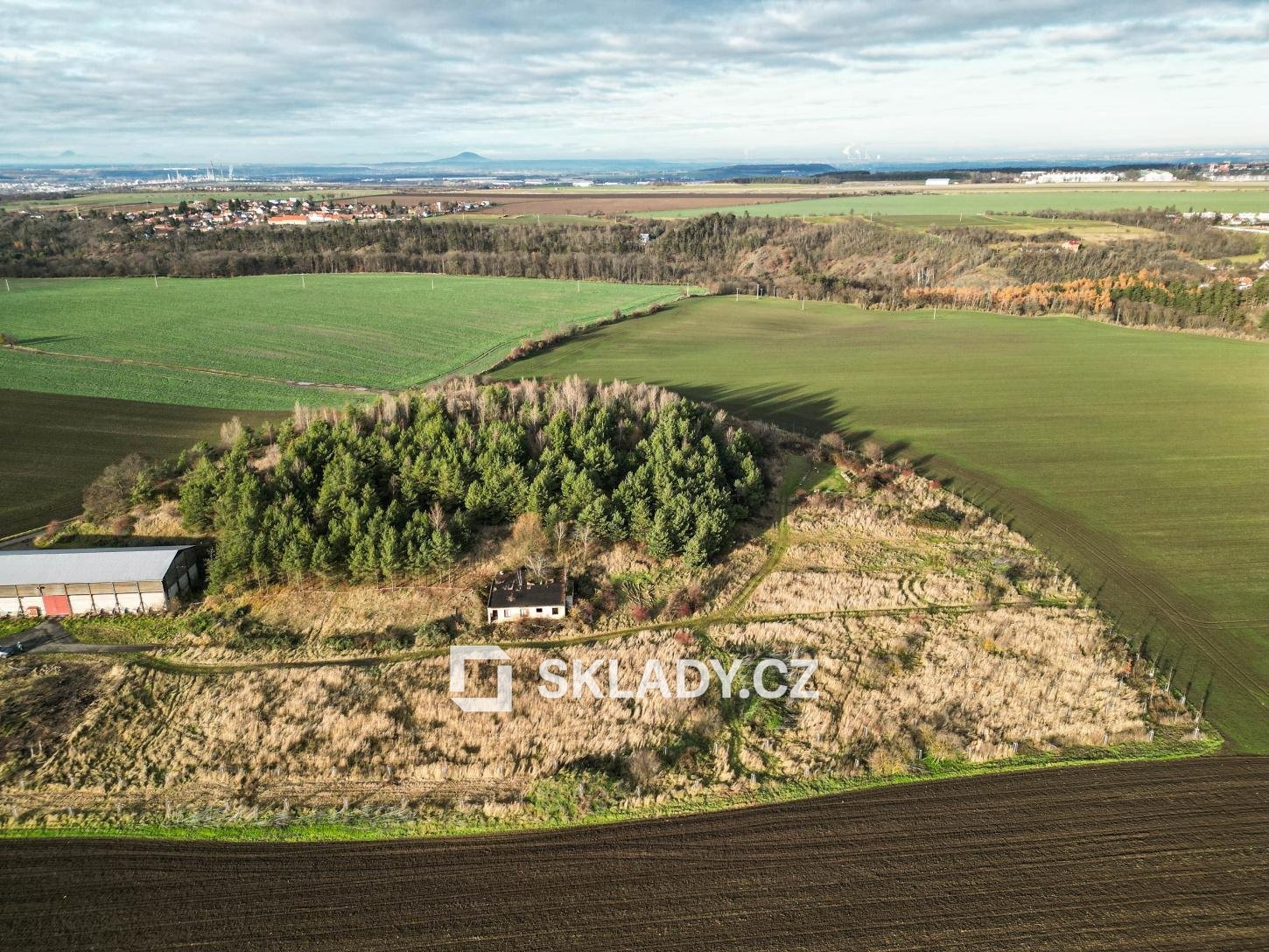 VENKOVNÍ PLOCHA (3)