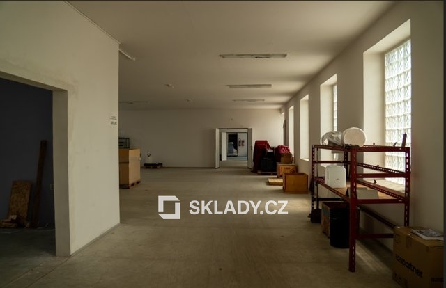 sklad 400 m2 - Modřice.