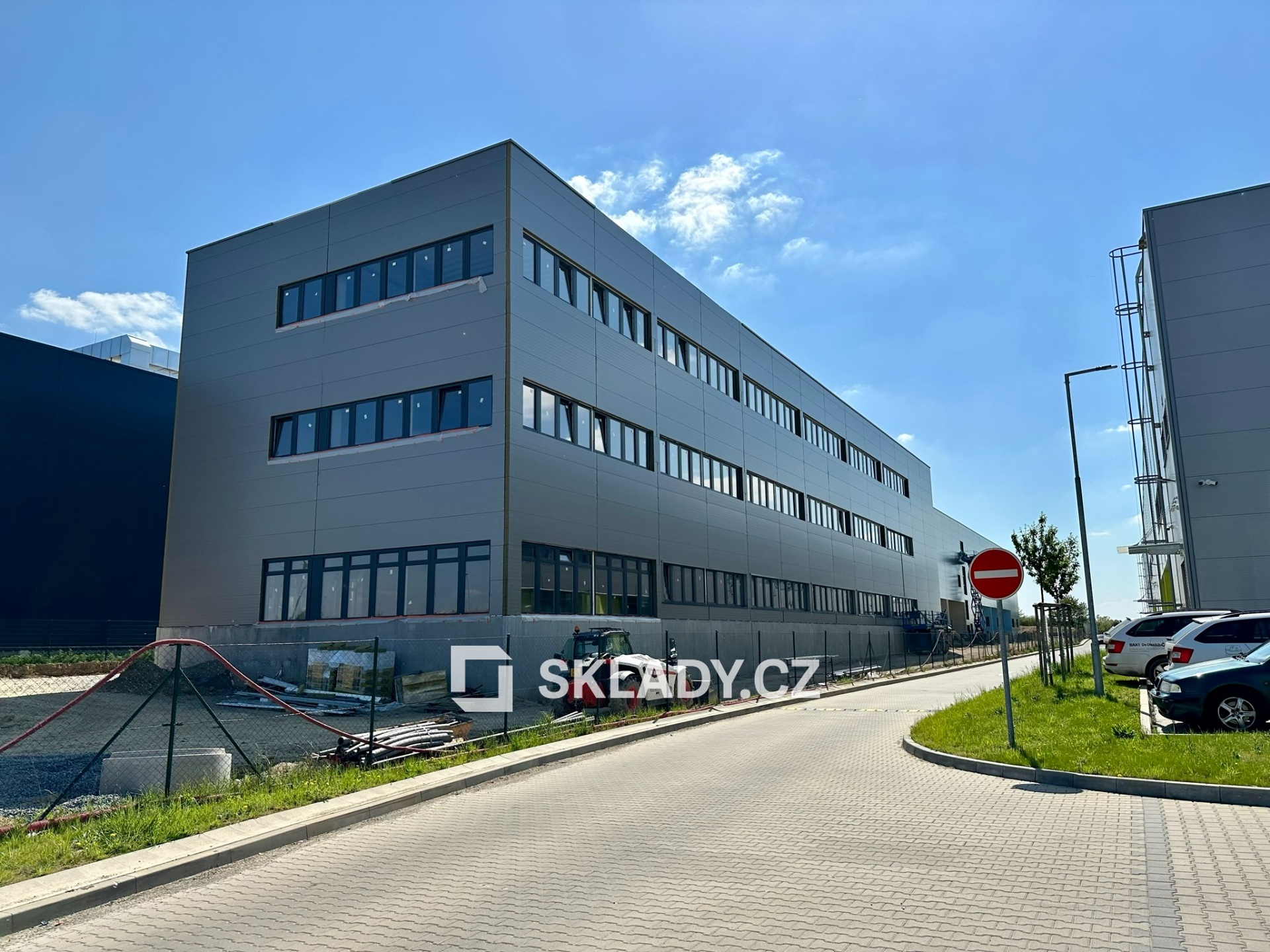 sklad v patrech (1)
