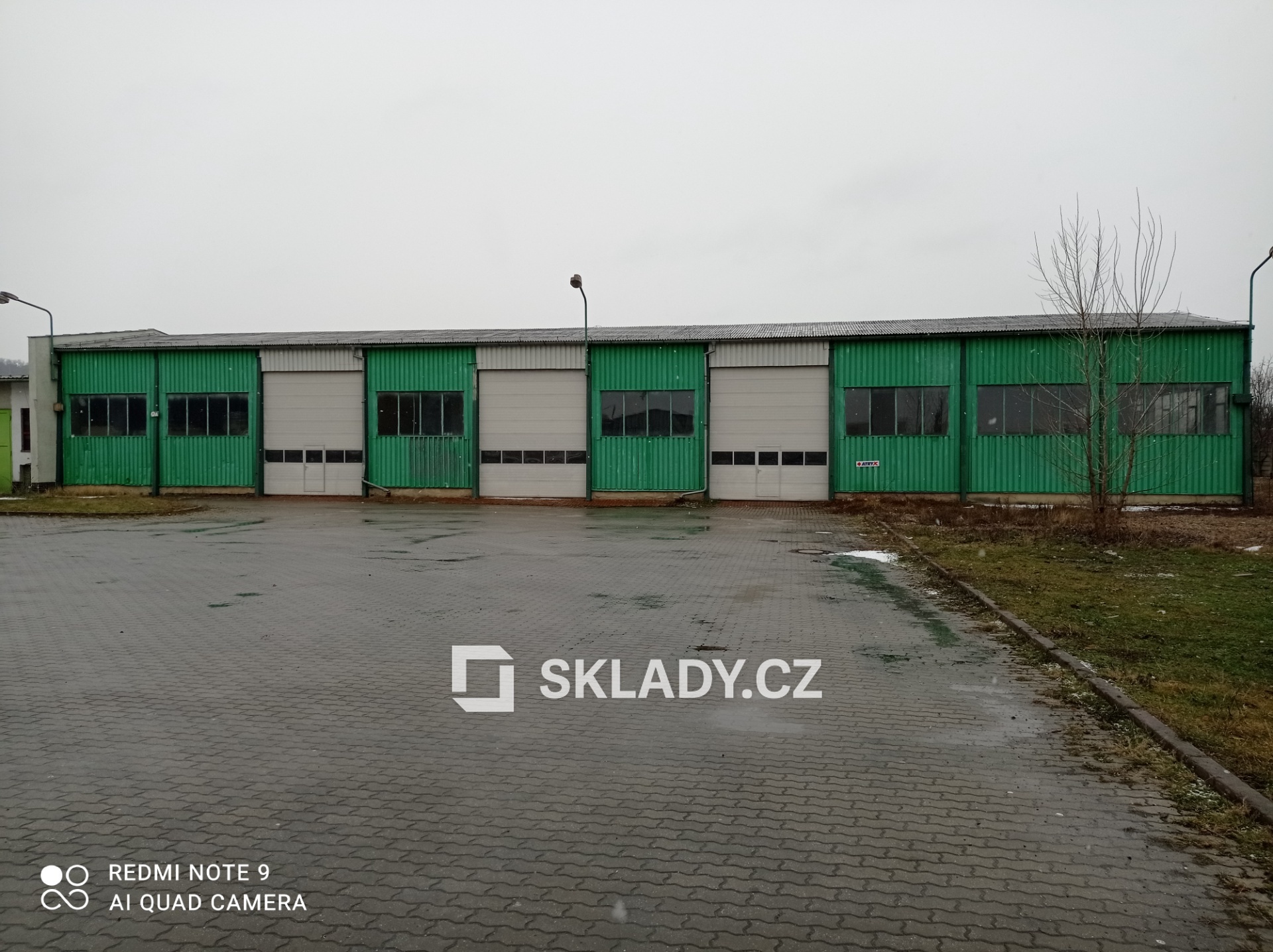 Skladová hala 1 100 m2 - Nelahozeves