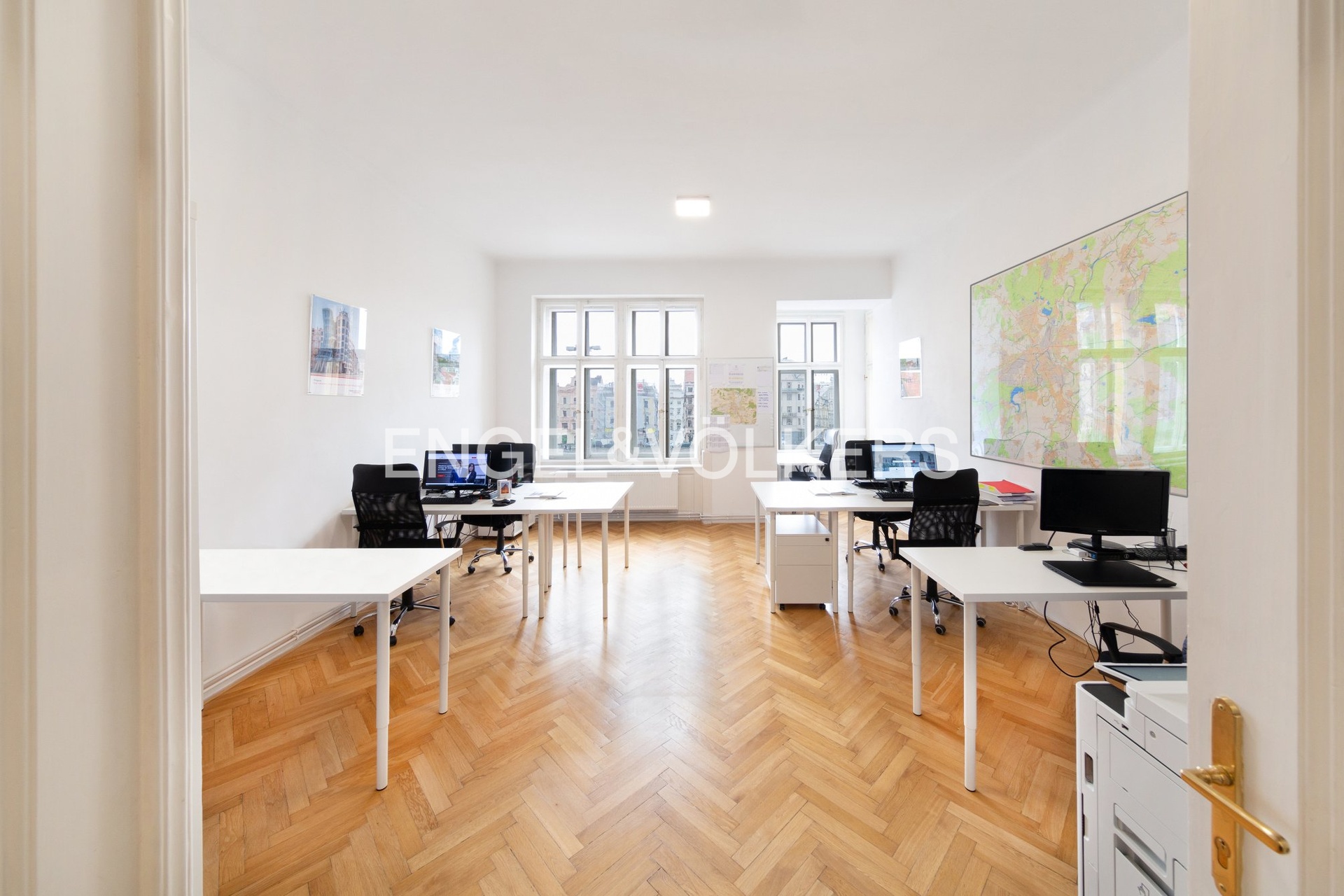 F_0012_D14_1642_exposé_(2008x1339px)