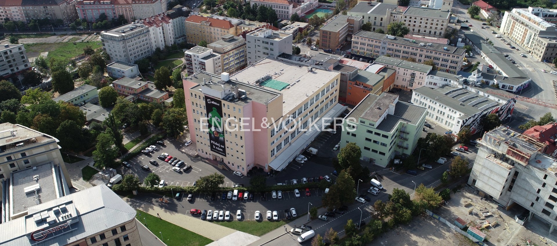 Hall-office-park (1)