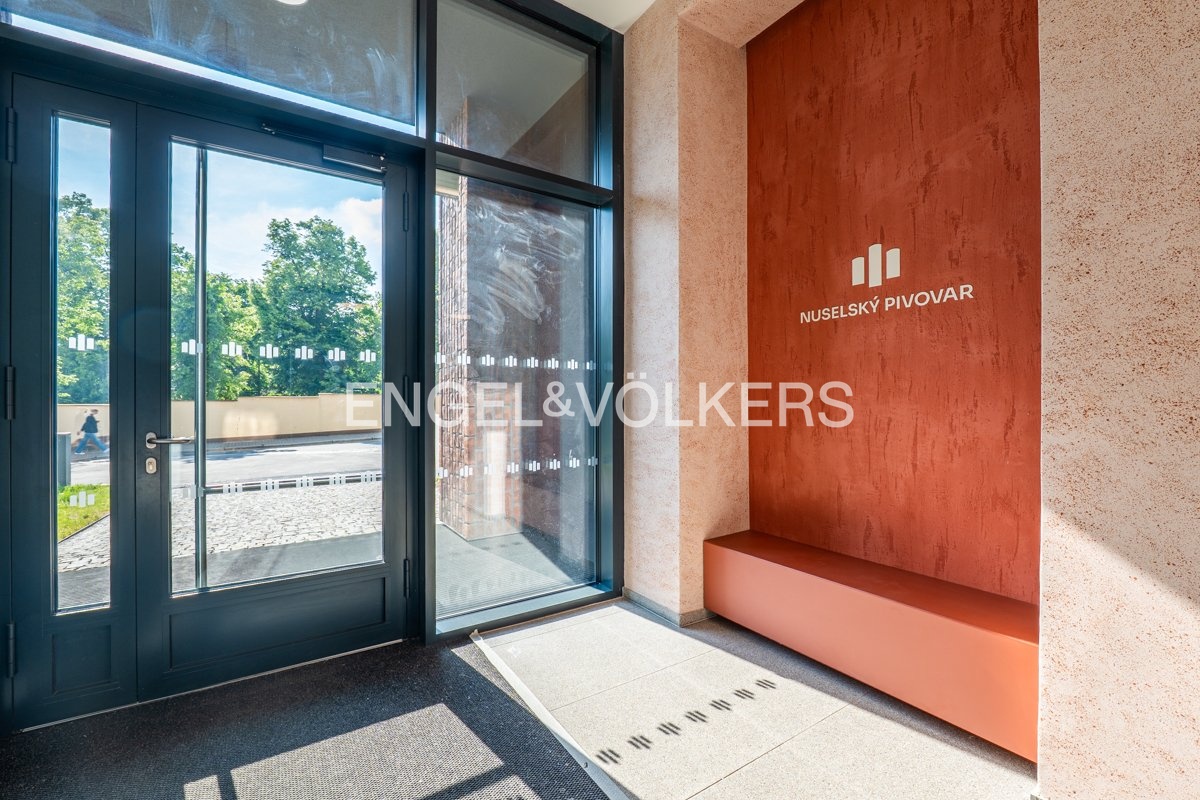 P1278889-HDR_web