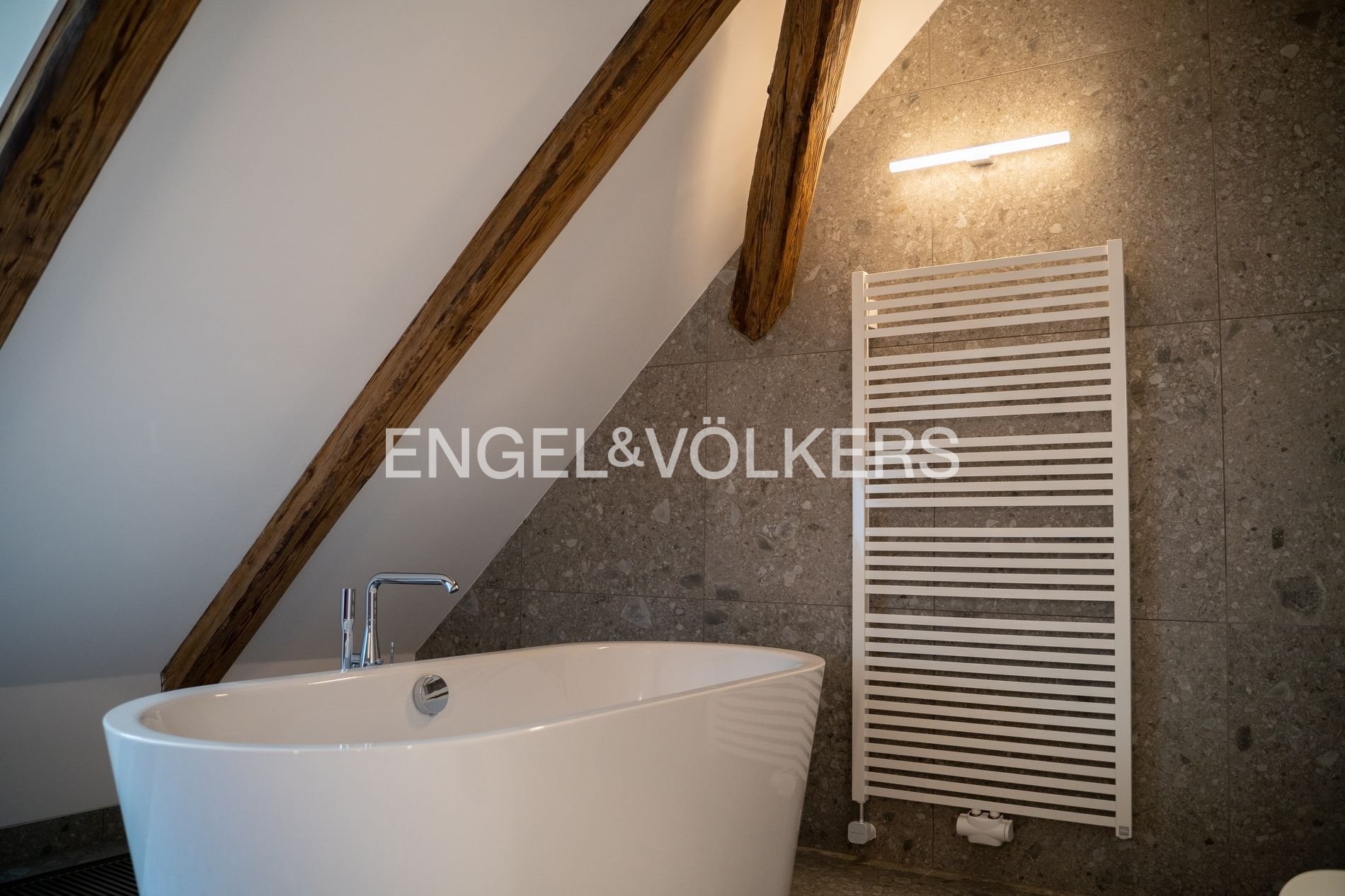 7-PPF REAL ESTATE_PINKASUV PALAC_BYT 05_-27