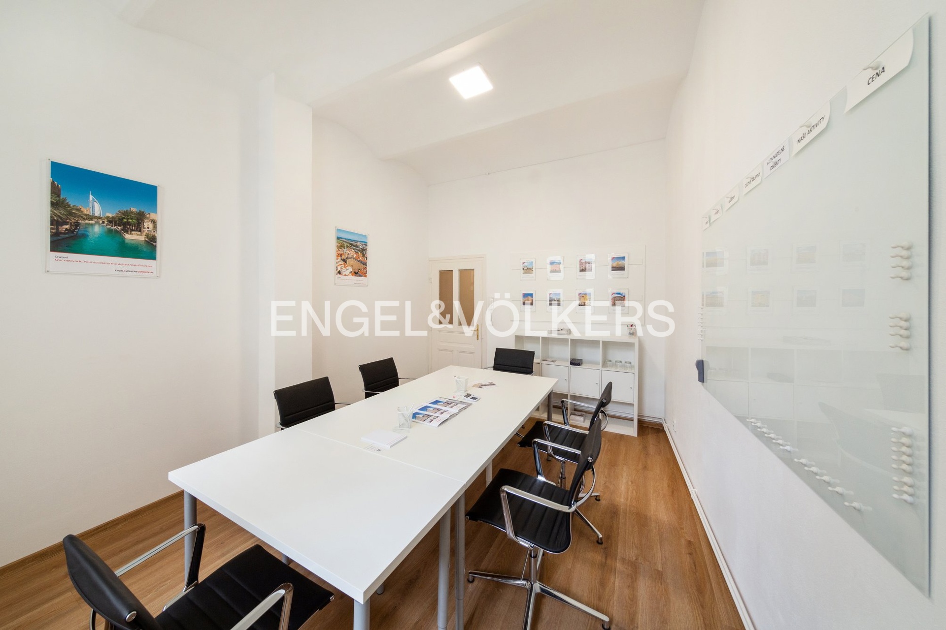 F_0167_D14_1694_exposé_(2008x1339px)