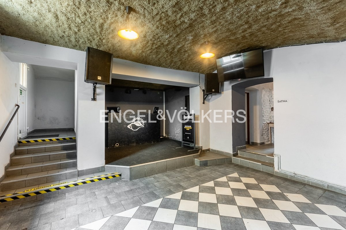 010_web_Z50_2257-HDR