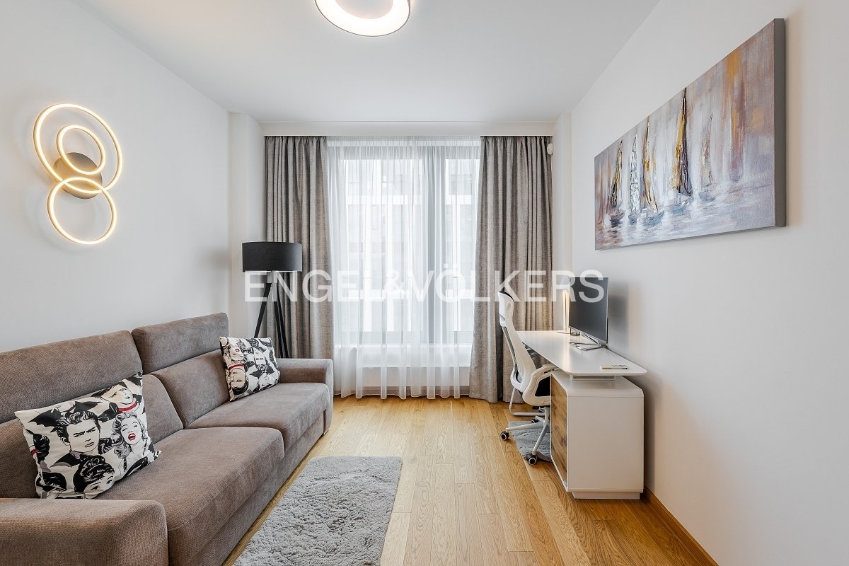 P1290386-HDR_web