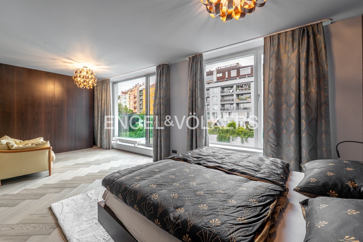 6-P1357116-HDR_web