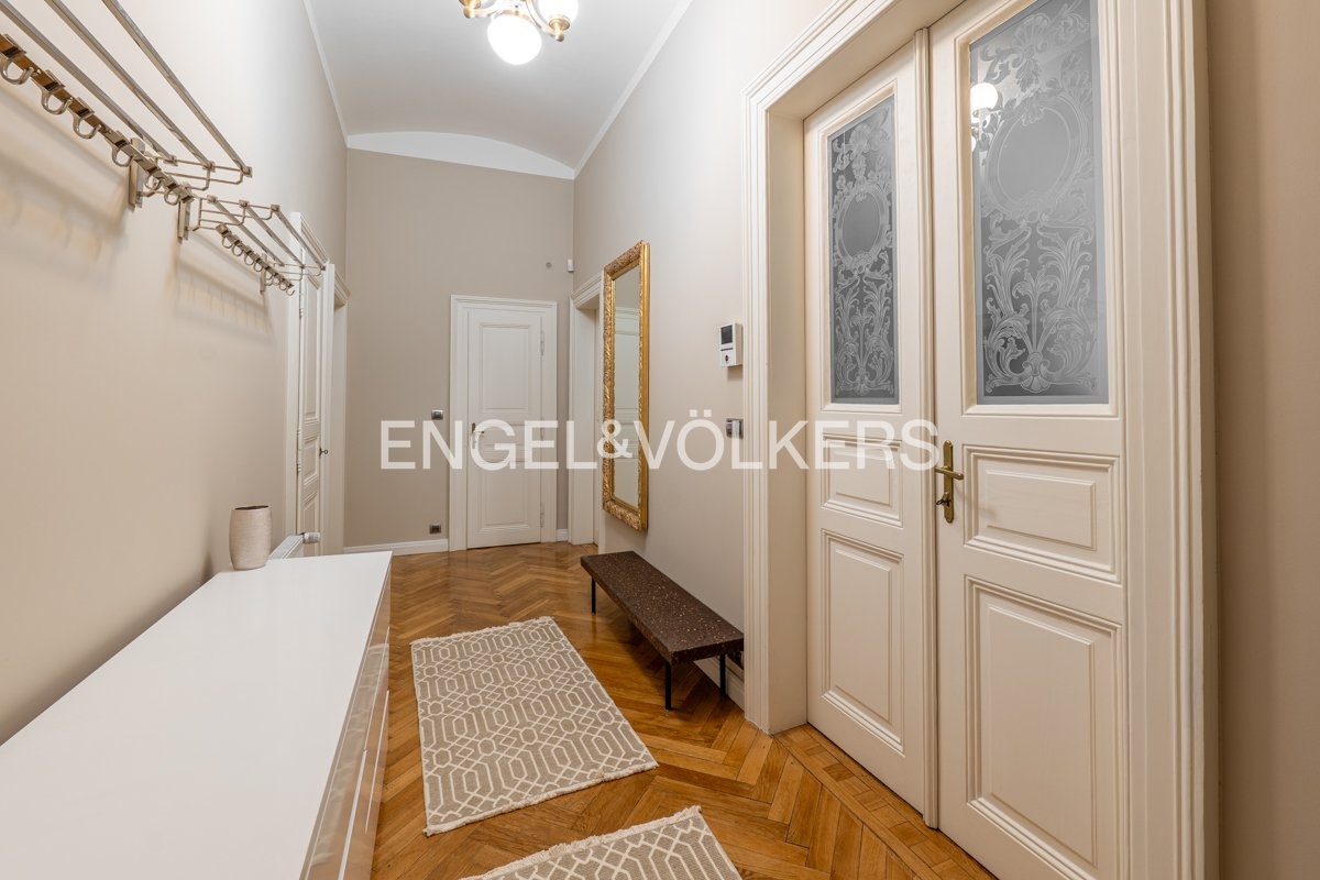 P1401523_web