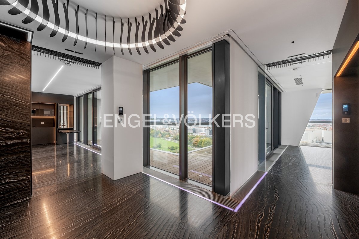 5-P1412843-HDR_web
