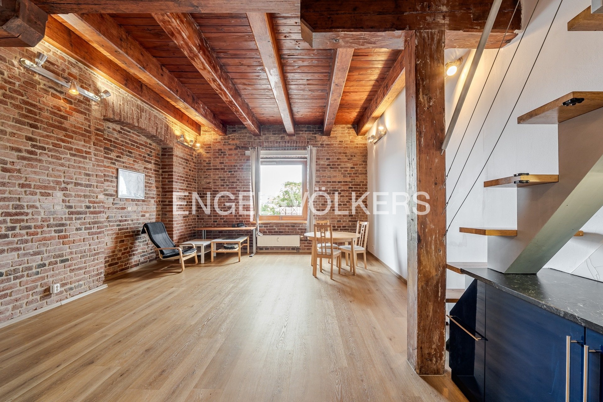 P1660146-HDR_web
