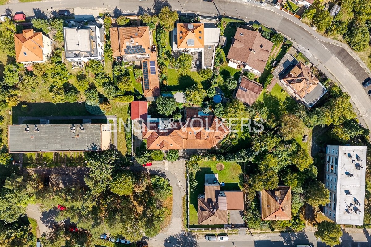 4_DJI_20250908114825_0310_D-HDR