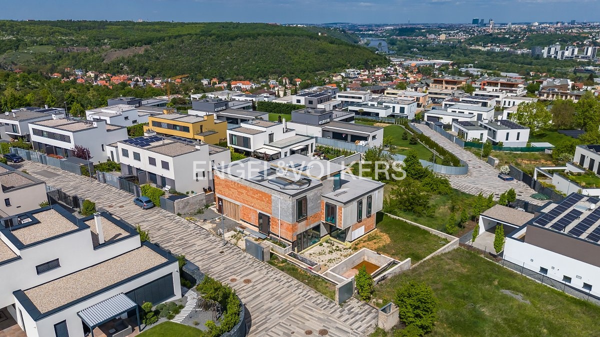 Top_Front_view1_web