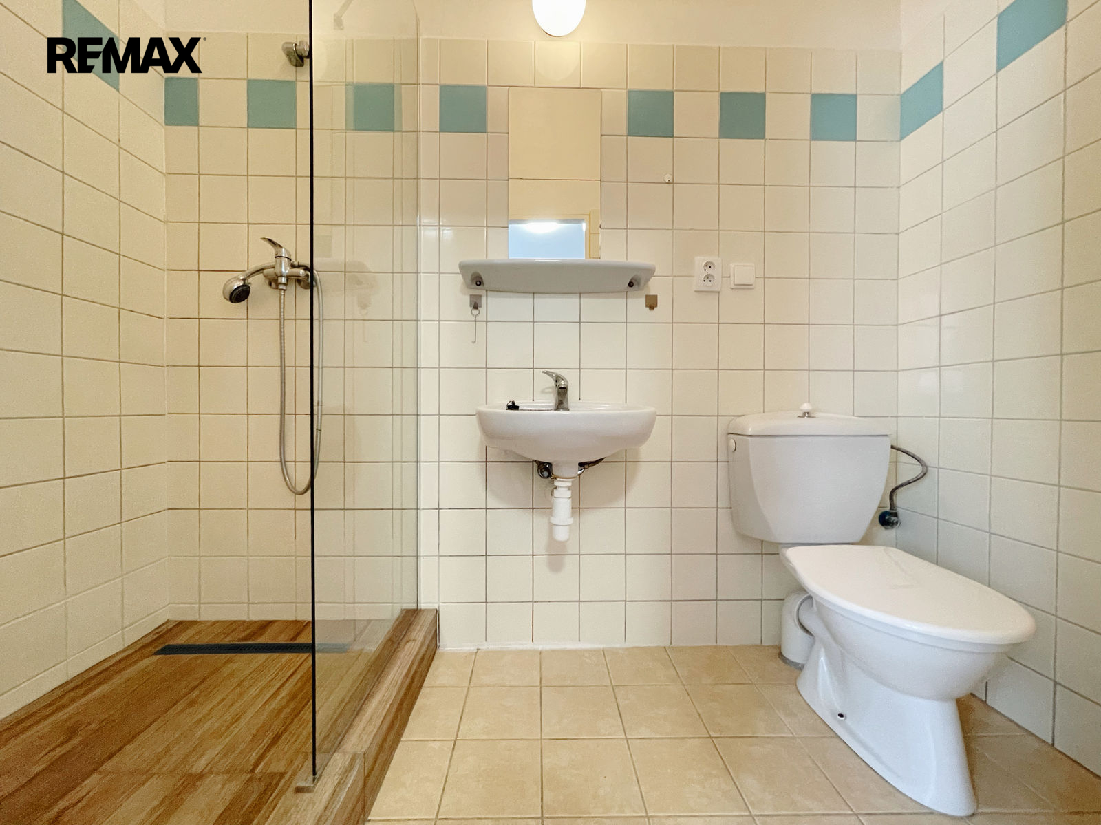 Pokoj 702 - koupelna