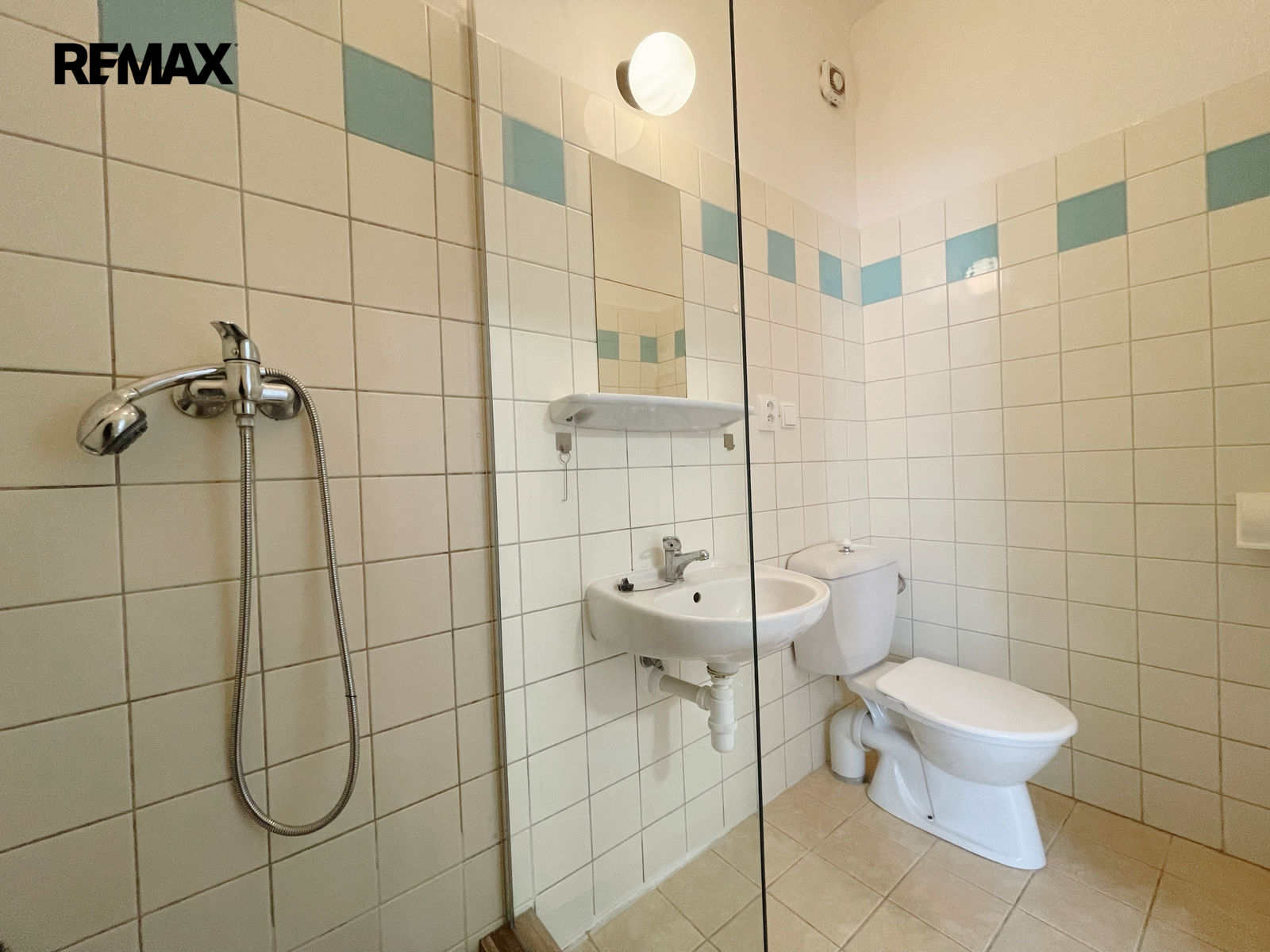 Pokoj 702 - koupelna