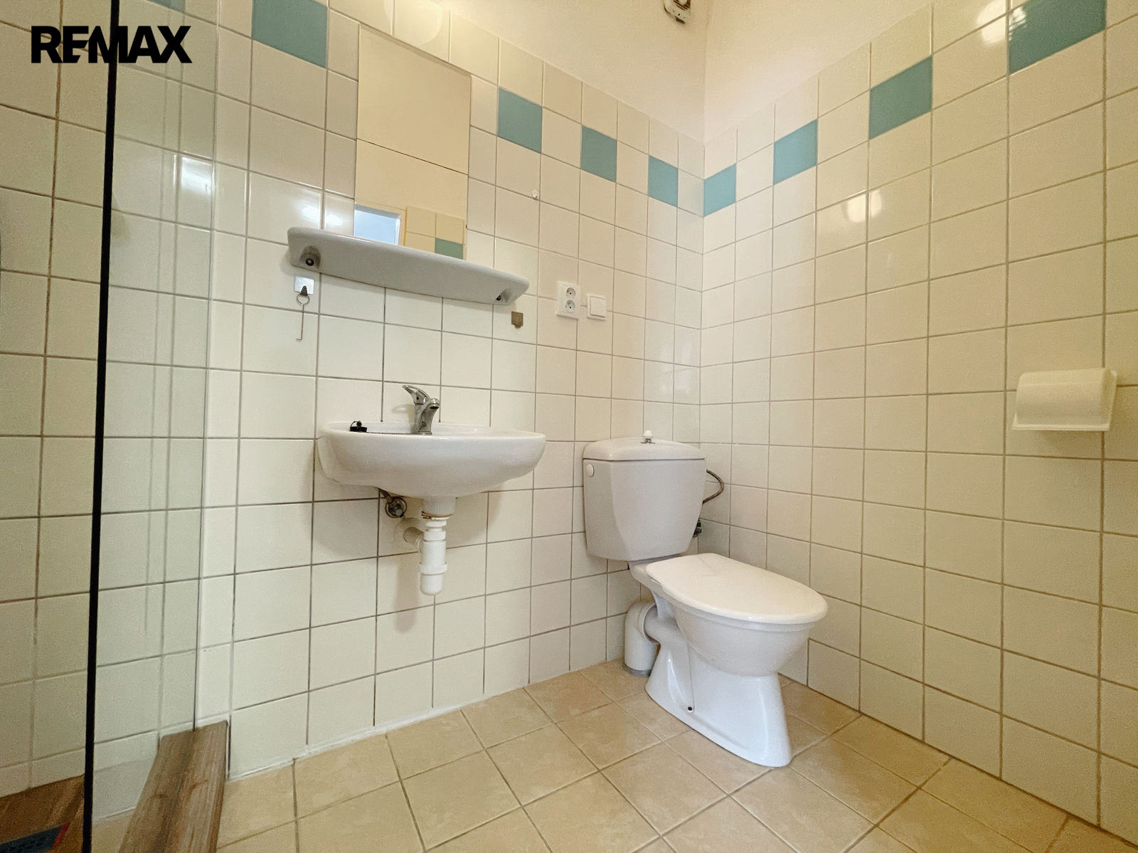 Pokoj 702 - koupelna