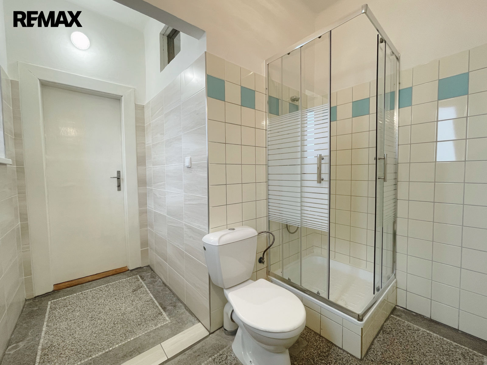 Pokoj 701 - koupelna