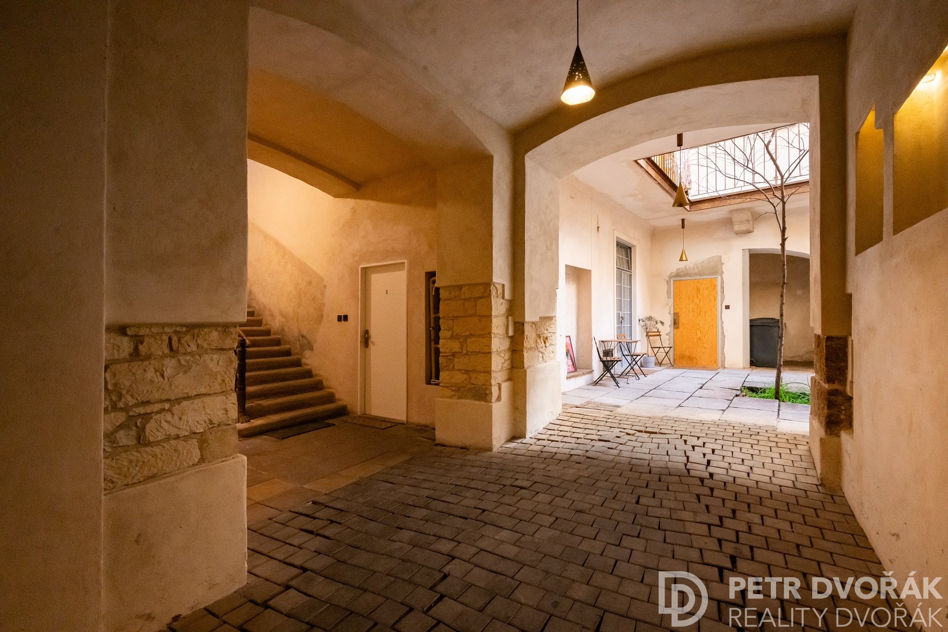 260225_hastalska-13_18m