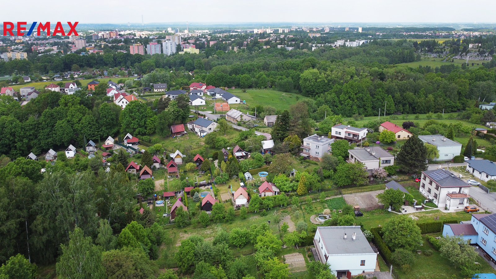 +420 776 335 999, ladislav.urbancik@re-max.cz