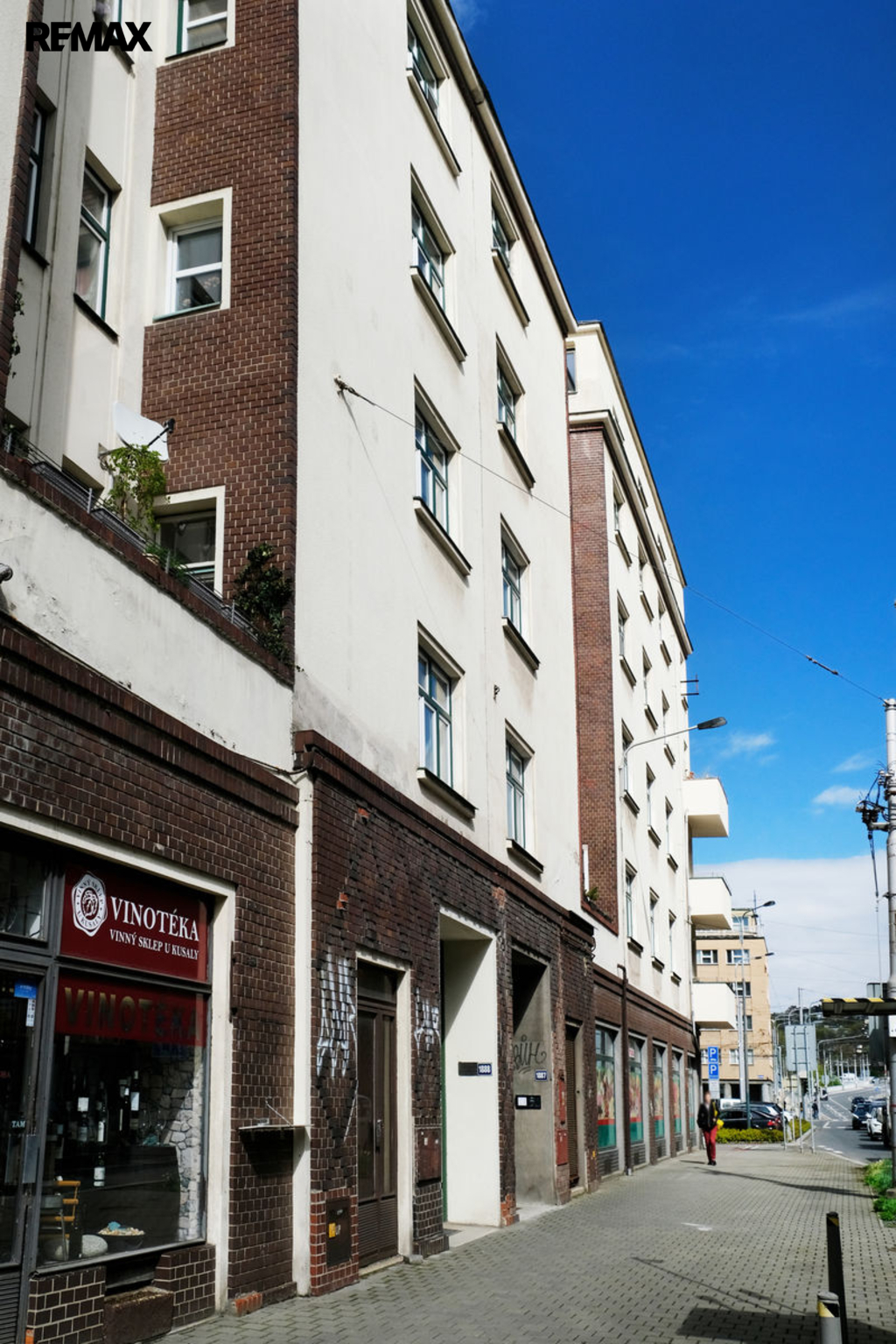  +420 739 604 767 I www.vaclavadamcik.cz I vaclav.