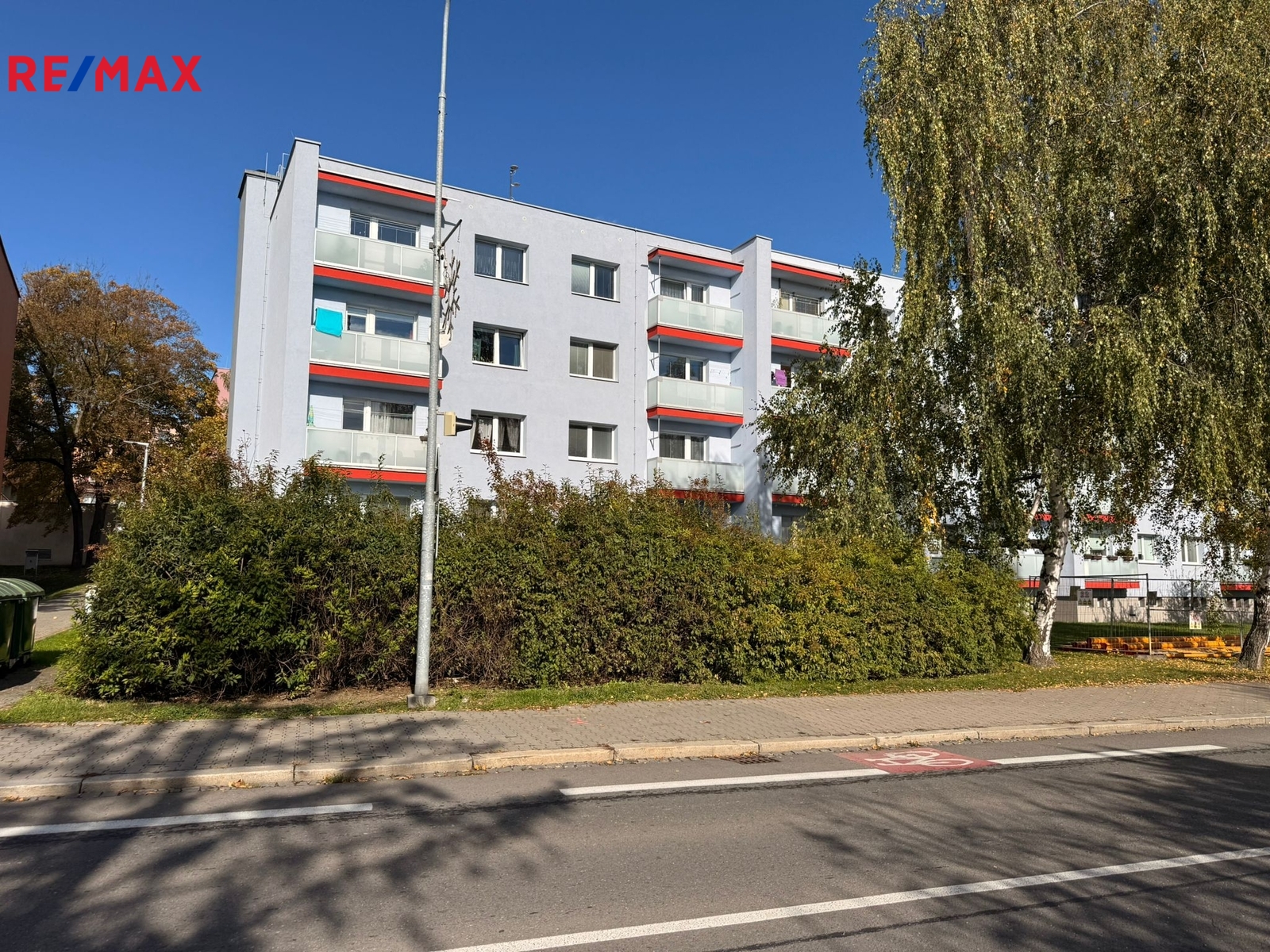 +420 604 191 744 I denisa.myslivcova@re-max.cz