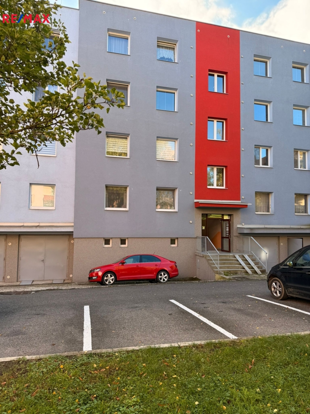 +420 604 191 744 I denisa.myslivcova@re-max.cz