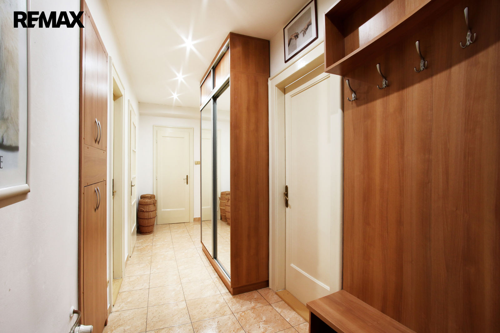  +420 739 604 767 I www.vaclavadamcik.cz I vaclav.