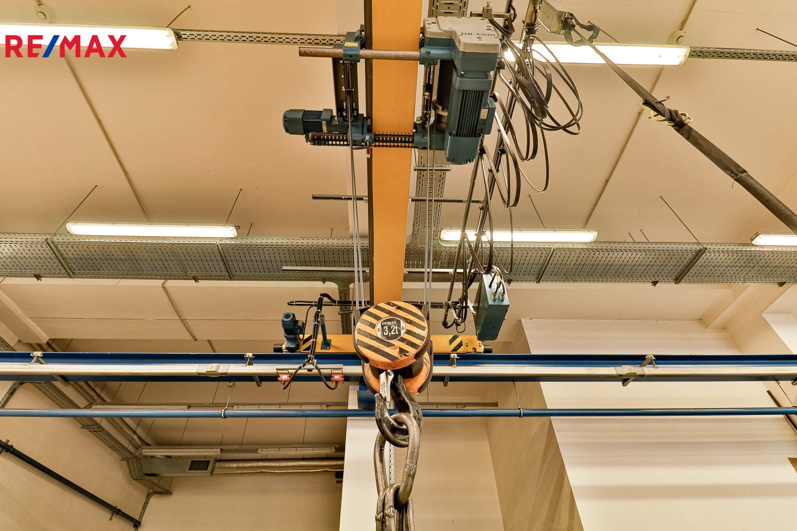 +420 739 604 767 I vaclav.adamcik@re-max.cz I pron