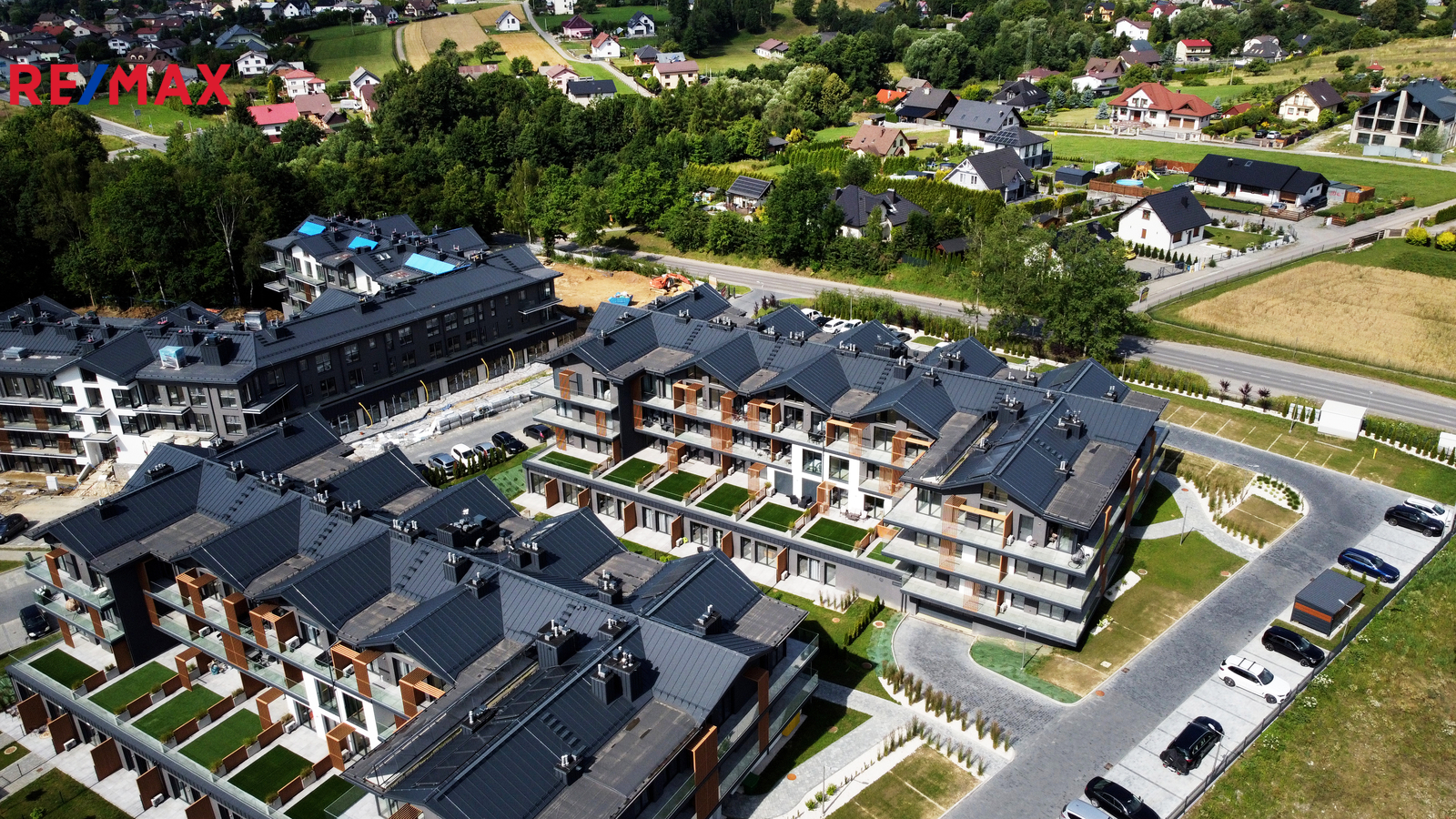 +420 776 335 999, ladislav.urbancik@re-max.cz