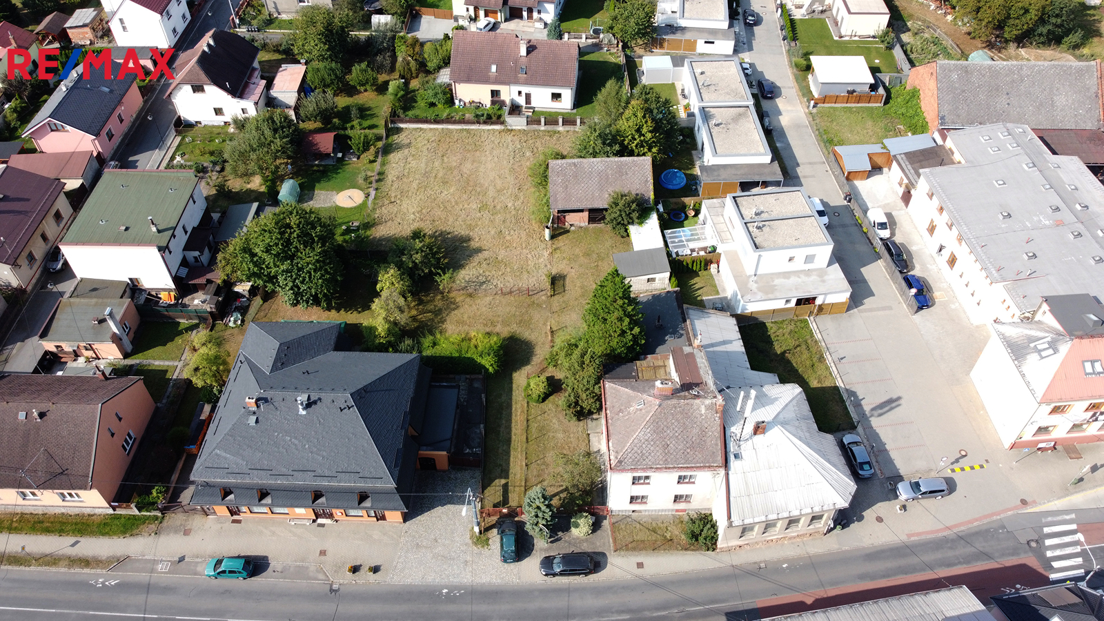 +420 604 191 744 I denisa.myslivcova@re-max.cz