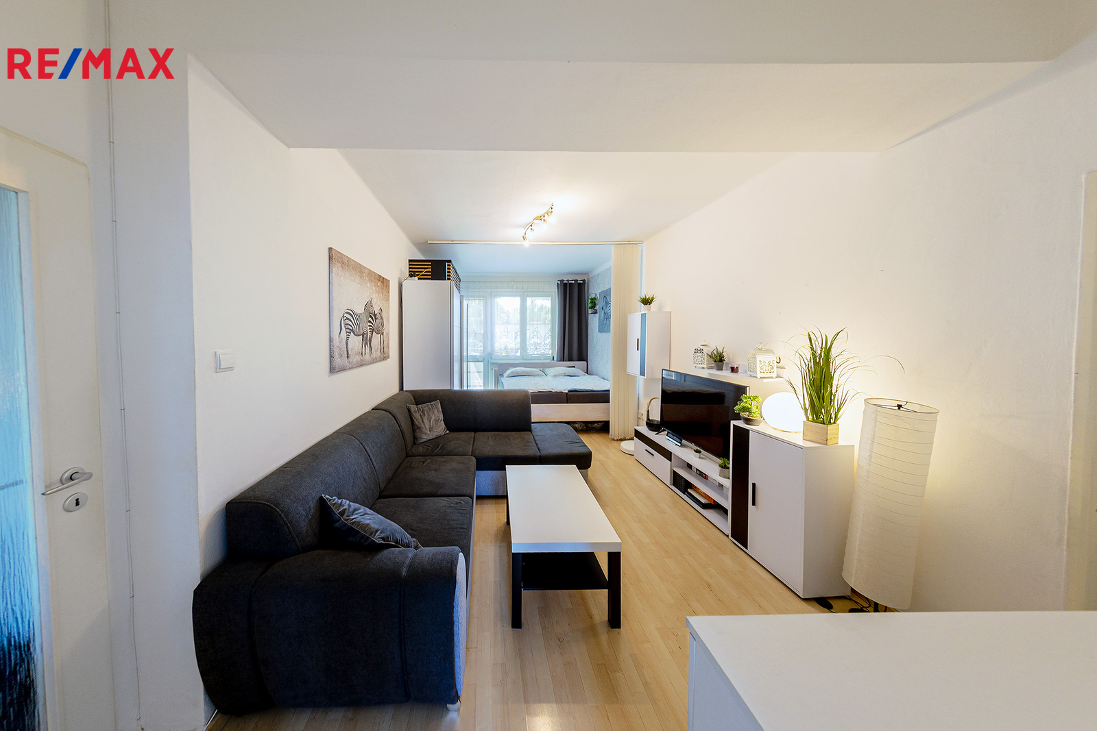 +420 721 415 122 lucie.krechterova@re-max.cz