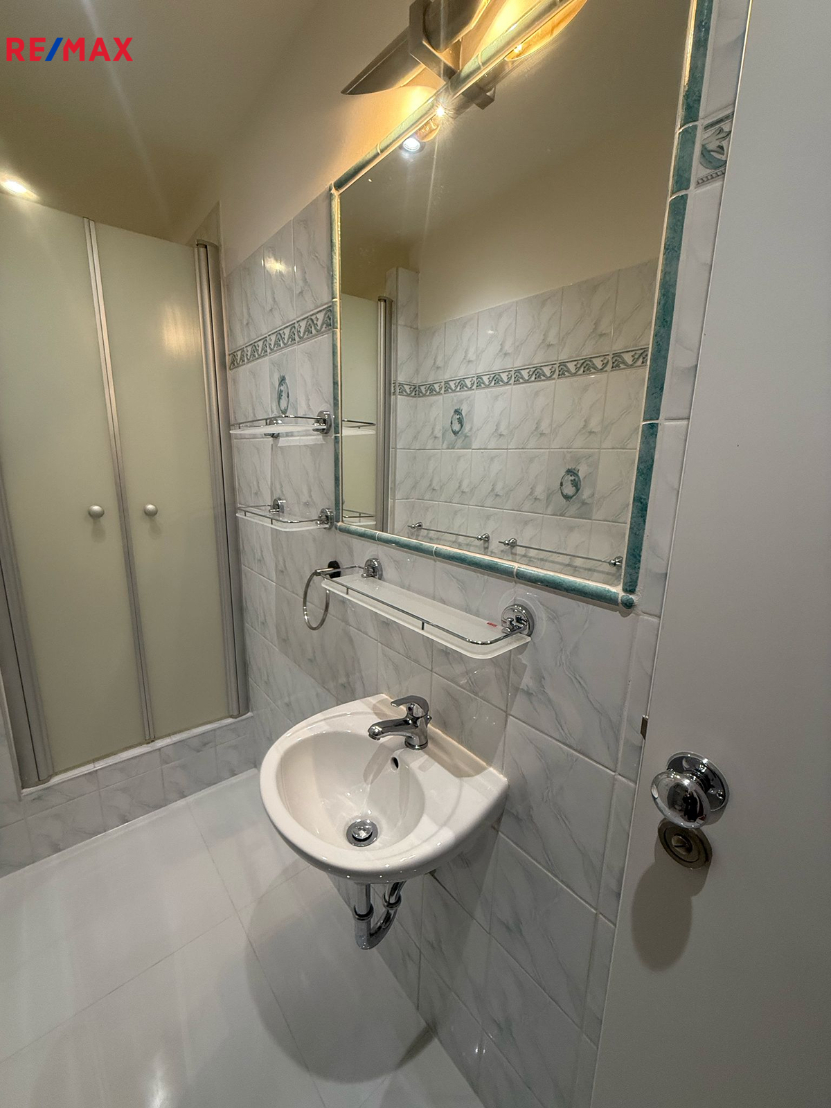 +420 604 191 744 I denisa.myslivcova@re-max.cz
