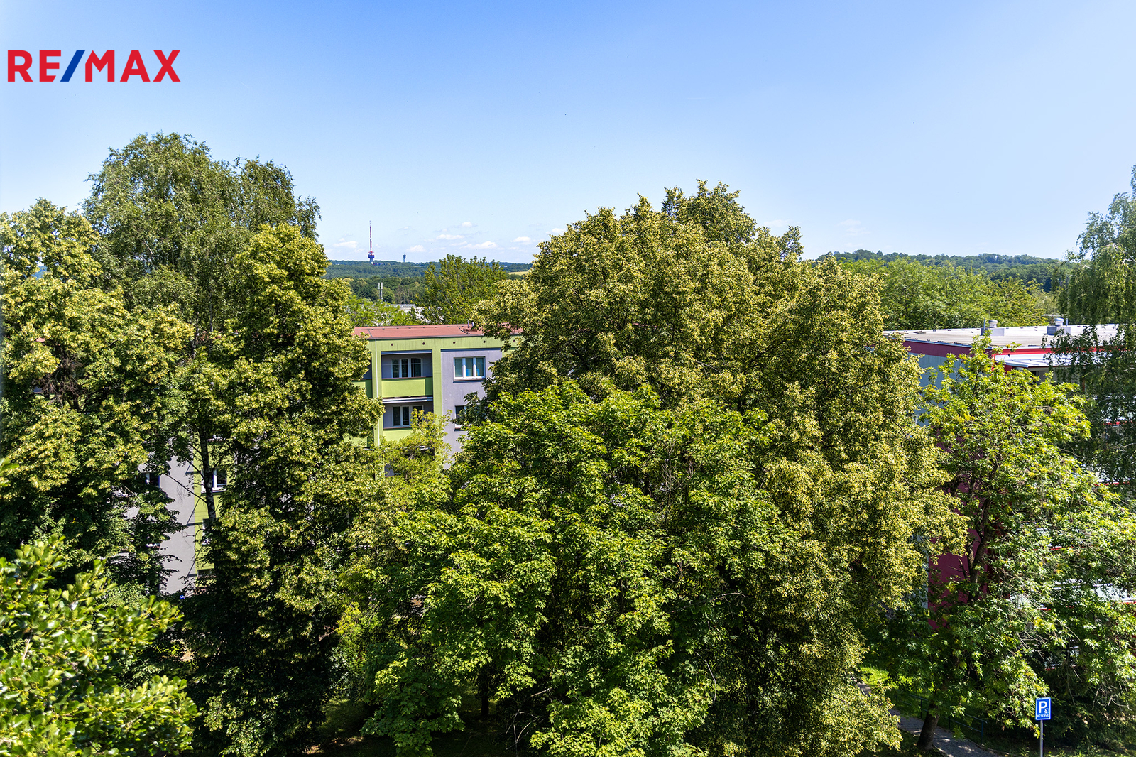 +420 721 415 122 lucie.krechterova@re-max.cz
