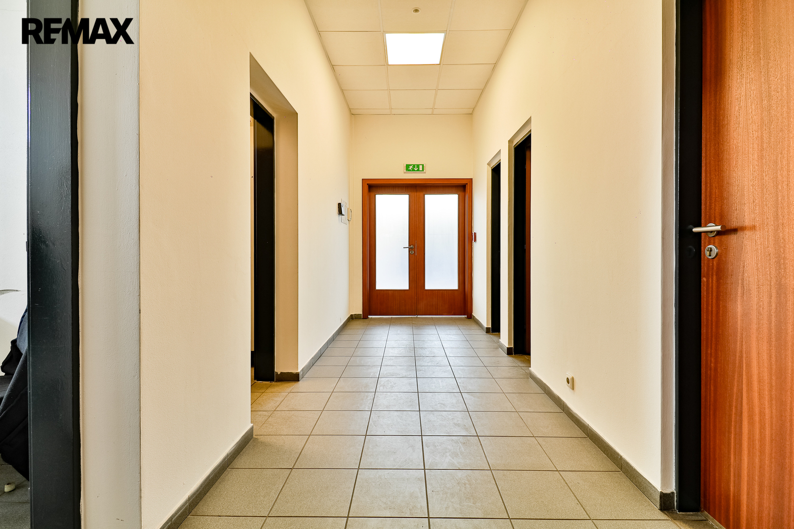 +420 739 604 767 I vaclav.adamcik@re-max.cz I pron