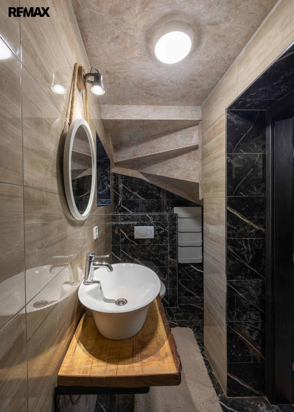 Lucie Krechterová I +420 721 415 122 I lucie.krech