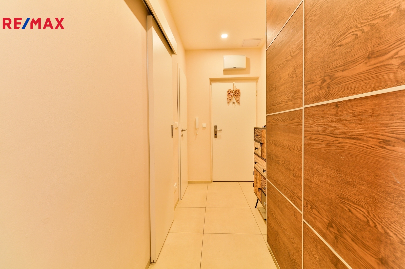 +420 739 604 767 I www.vaclavadamcik.cz I vaclav.a