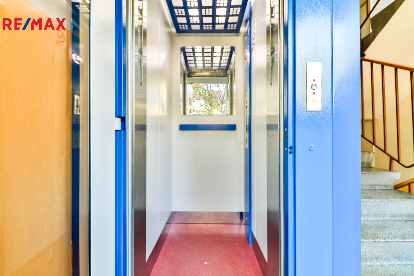 +420 739 604 767 I www.vaclavadamcik.cz I vaclav.a