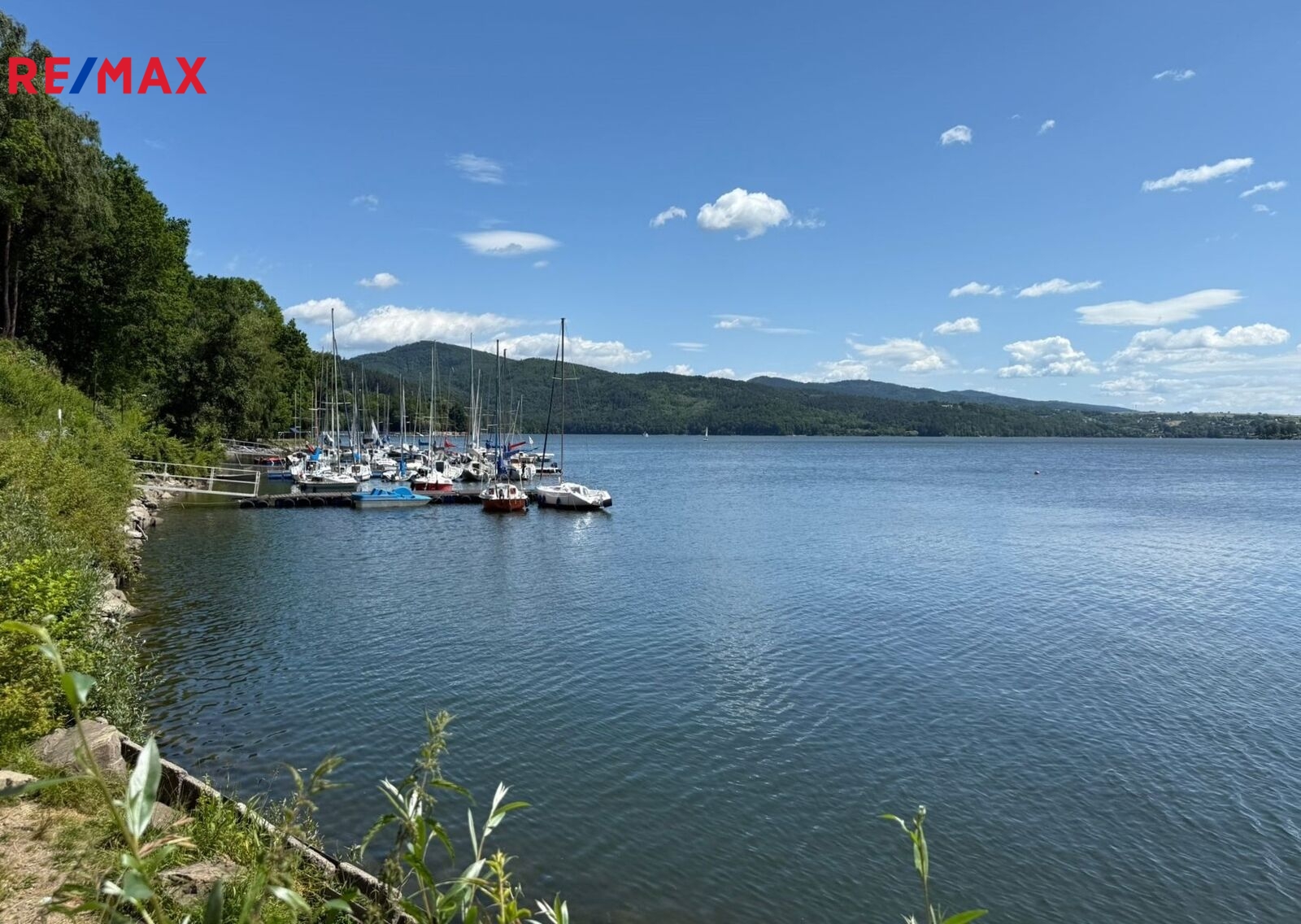 +420 776 335 999, ladislav.urbancik@re-max.cz