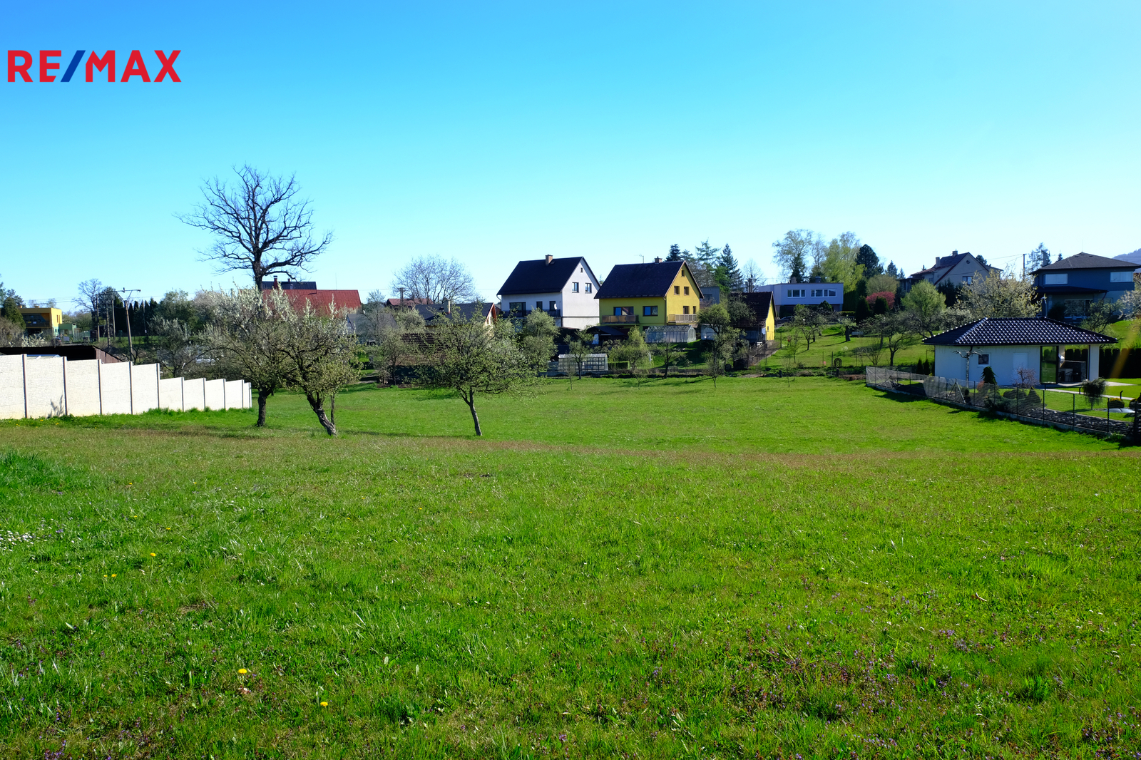 +420 604 191 744 I denisa.myslivcova@re-max.cz
