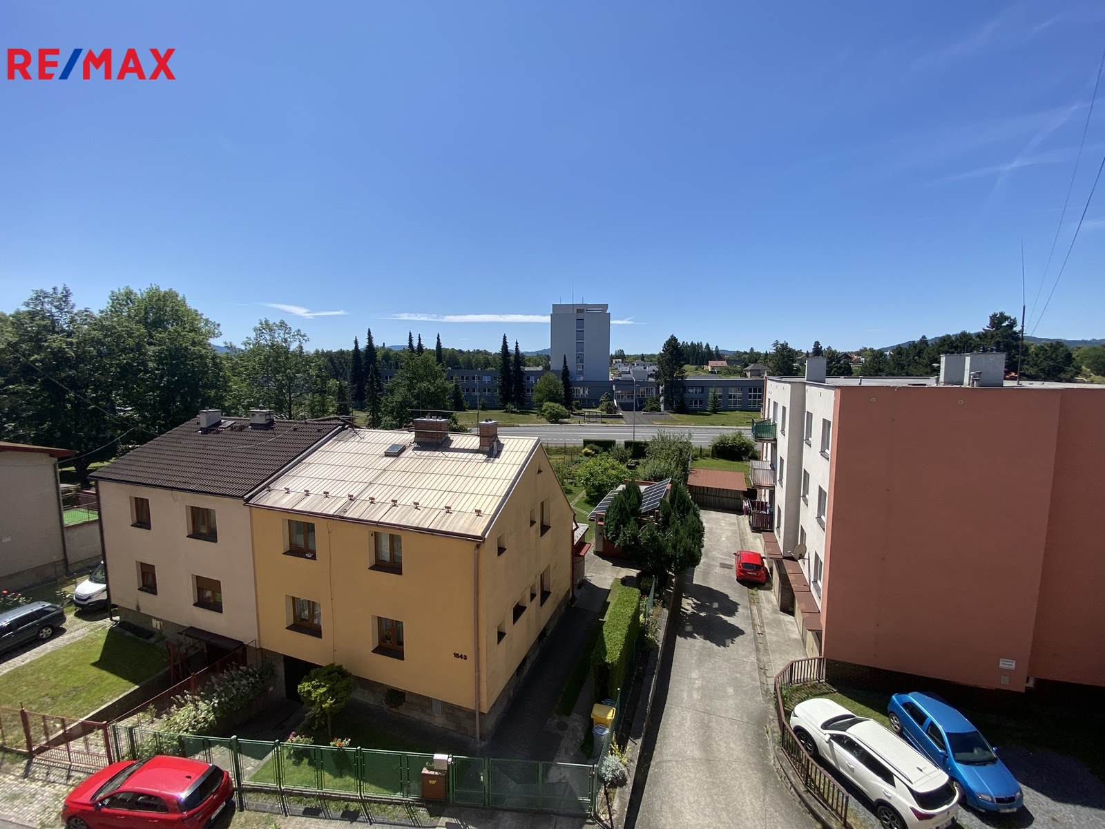 +420 776 335 999, ladislav.urbancik@re-max.cz