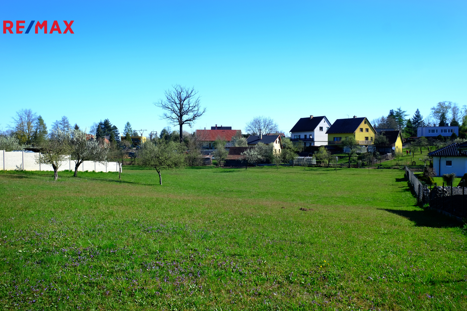 +420 604 191 744 I denisa.myslivcova@re-max.cz
