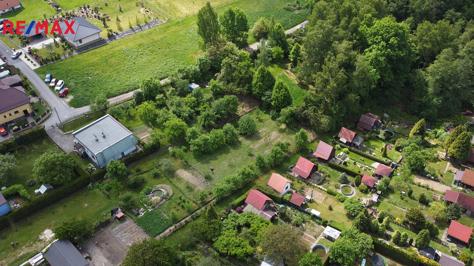 +420 776 335 999, ladislav.urbancik@re-max.cz
