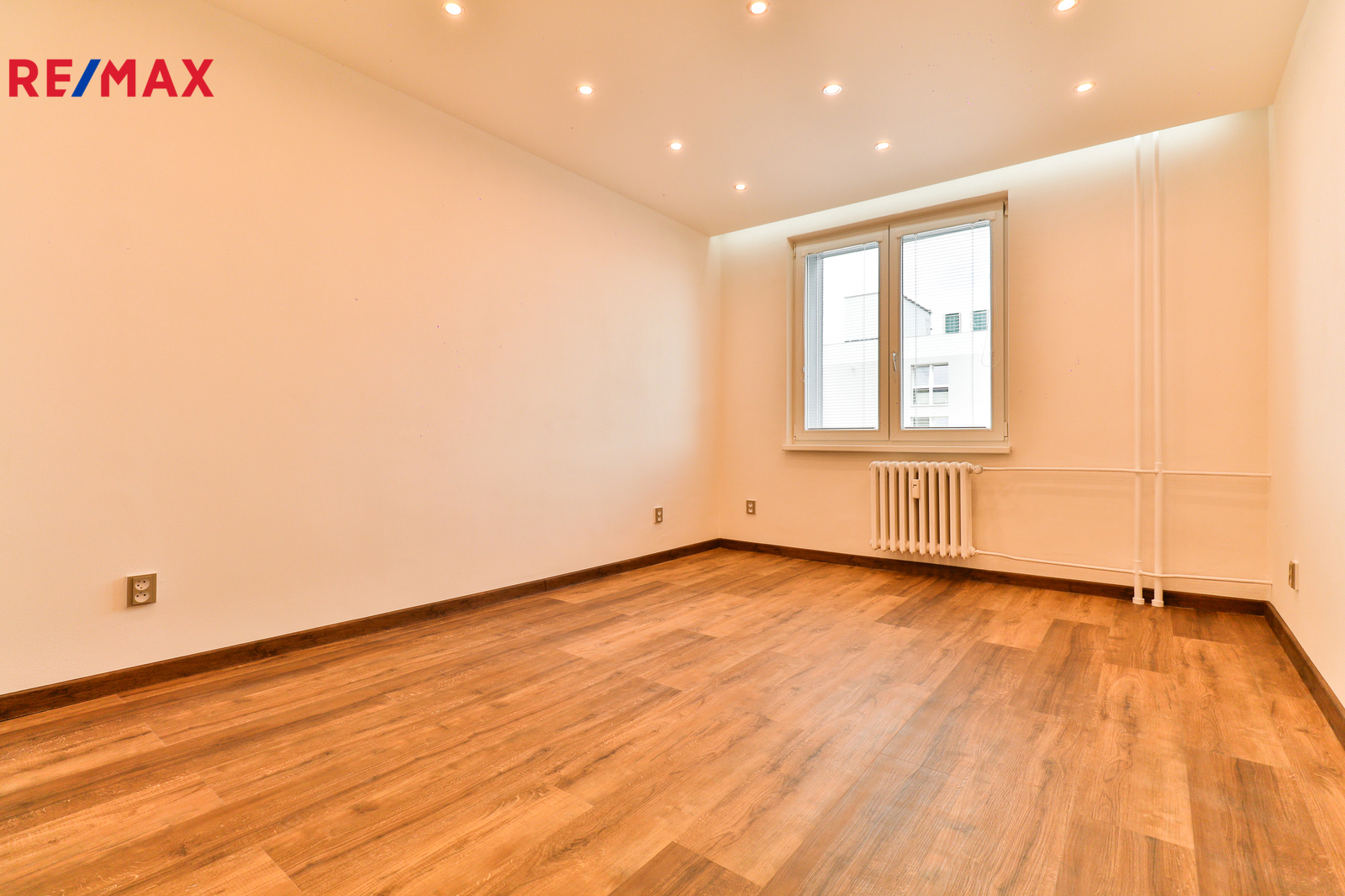 +420 739 604 767 I www.vaclavadamcik.cz I vaclav.a