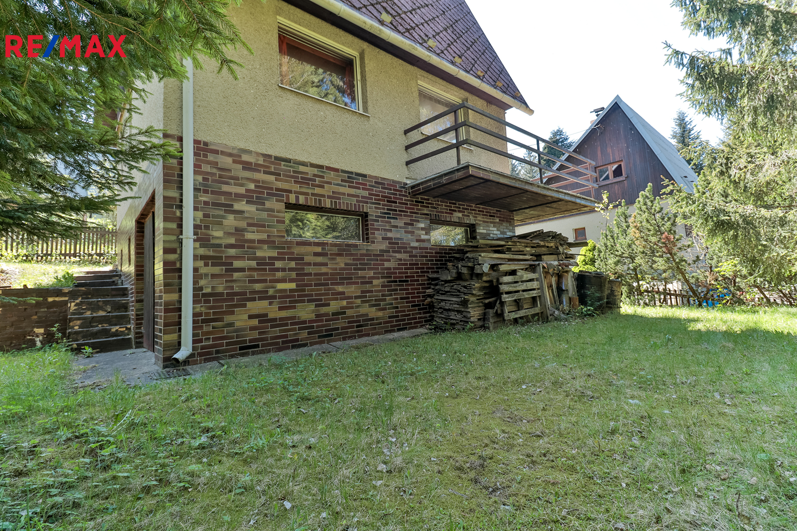 +420 739 604 767 I www.vaclavadamcik.cz I vaclav.adamcik@re-max.cz